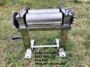 Máy Cán Khô Mực Quay Tay inox  Máy Cán Khô Cá Đuối Trục Dài 17cm