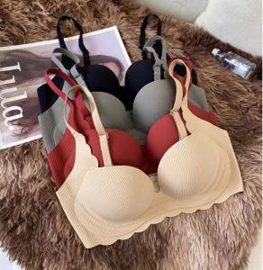 🔥สินค้ามาใหม่🔥ชุดชั้นในไร้โครง ชุดชั้นใน Soft Bra ลายร่อง มีฟองดันทรงในตัว ผ้านุ่มใส่สบาย. รุ่น NY193