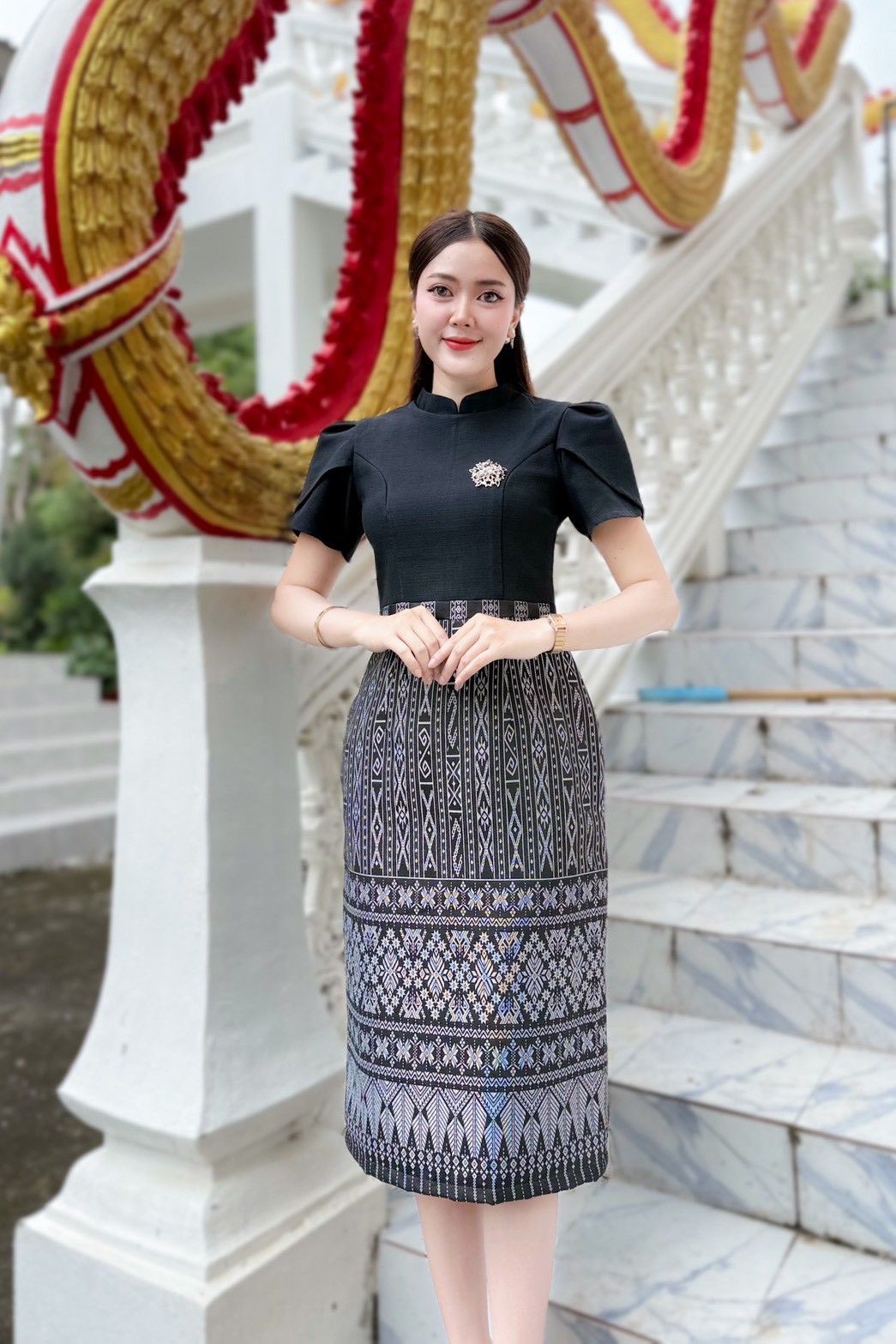 เดรสไทยดำอัดกาว ทรงเข้ารูป ใส่แล้วเพรียว พร้อมส่ง ไซส์ S-2XL มุมมองที่ 12