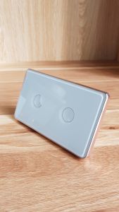 công tắc thông minh WIFI TUYA nút lõm viền nhôm vàng điều khiển từ xa