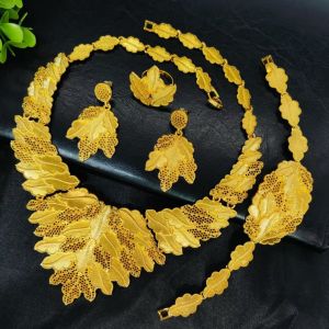 Autumn Maple Leaf Dubai Inlaid gold Womens Jewelry Set Saudi Bridal Necklace Bracelet Earrings Ring Four-Piece Set
