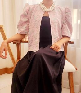 merry ● multi way to wear ● trending ● best seller ● top pick item ● mall quality ● direct supplier Size: xs small medium large  ● color: black white pink light pink tan skin tone khaki caramel coffee brown  khaki choco mouse old rose brown