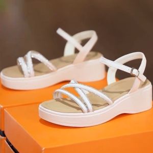 [Free Shipping] Soft Leather Thick-Soled Fashionable Roman-Style Sandals For Women 2026 New Summer Collection Suitable For Outdoor Wear Casual Versatile And With A Non-Slip Design And A Single-Strap Buckle