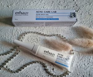 Erha Acneact Care Spot Gel 10g/Obat Jerawat 10g/Obat Spot Jerawat/Obat Jerawat/Cream Jerawat/Salep Jerawat/Salep Penghilang Bekas Jerawat/Cream Bekas Jerawat/Obat Totol Jerawat/Obat Oles Jerawat/Menyamarkan Bekas Jerawat/Memudarkan Bekas Jerawat
