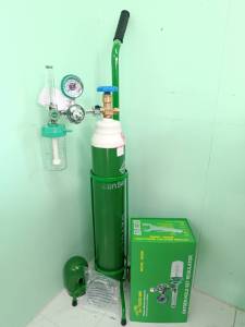 ถังออกซิเจน ขนาด 0.5 คิว ( ผอม ) พร้อมเกจ์หายใจGOONWIN และรถเข็น ชุดหายใจสำหรับผู้ป่วย ถังใหม่ พร้อมใช้งาน ( ออกซิเจน Oxygen )