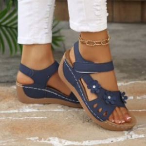 【Free Shipping】New style small floral mid-heel Velcro thick-soled sandals for women large size hollow-out beach sandals