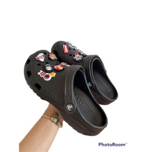 Dép Cross Classic Cho Nam Va Nữ Nhiều Mẫu Cổ Điển Đi Mọi thời Đại Tặng 12 Sticker Giầy Bít Đầu Đế Bằng