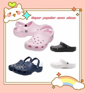 【Ready Stock】Crocs CLOG Hole Shoes Beach Breathable Anti-Slip Soft Suitable For Men Womens Slippers【Fast Shipping】