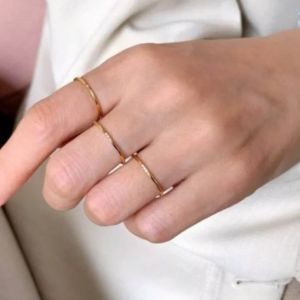 Cincin Dewasa Titanium Cantik Dan Simple Permata CXB214