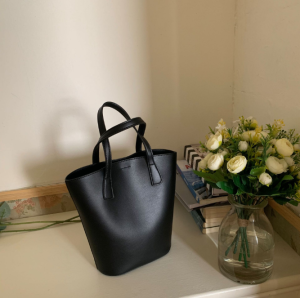 Baggie (Ready Stock) Women Bucket Bag Shoulder Handbag High Quality PU Sling Bag Office Casual Use With Pouch