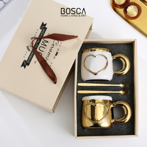 Lover Couple Mug / Set Gift Box isi 2 Gelas Cangkir Mug Kopi Teh Bahan Keramik / Gelas Minum Kramik Set / Gelas Couple Pasangan Mr Mrs / Mug Keramik Cantik Estetik / Souvenir Pernikahan Hadiah Gift Kado