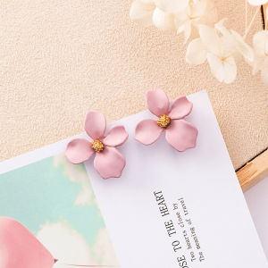 Korean Original Stud Earrings Daisy Petal Flowerl Aesthetic for Women Blooming Painting Ear-wearing