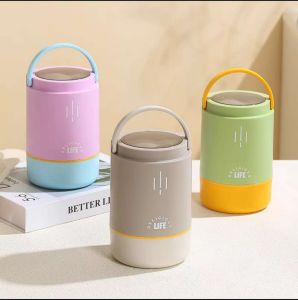 Hộp cơm giữ nhiệt Life 3 ngăn 900 ml có tặng kèm muỗng