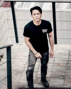 KAOS DISTRO BANDUNG / DISTRO PRIA DEWASA DGREEN / KAOS SKY ART / KAOS OBLONG BAHAN KATUN COMBET 24S