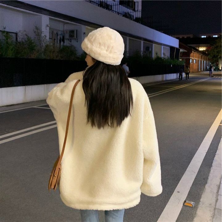 %C3%81O%20KHO%C3%81C%20THU%20%C4%90%C3%94NG%20L%C3%94NG%20C%E1%BB%AAU%20PHONG%20C%C3%81CH%20TH%E1%BB%9CI%20TRANG%20CHU%E1%BA%A8N%20H%C3%80N%20QU%E1%BB%90C%20-%20Image%205