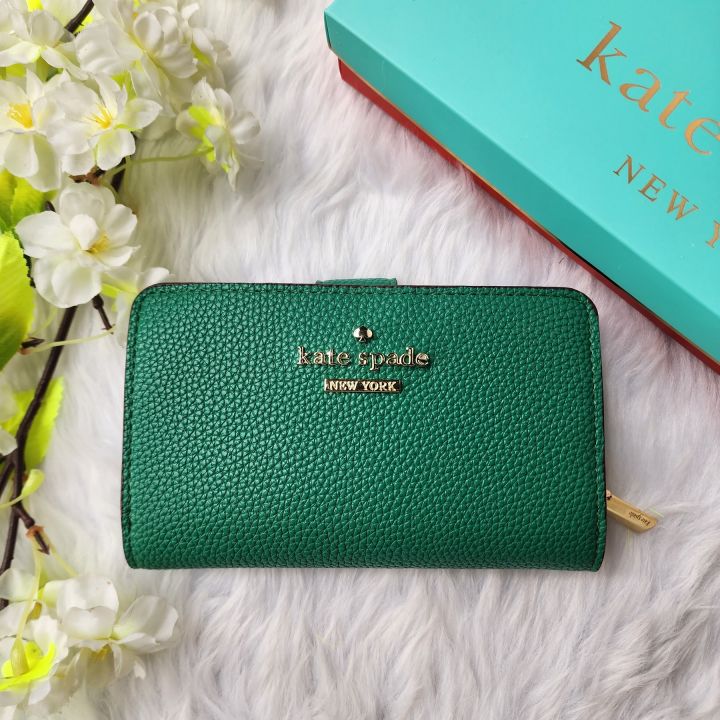 Kate spade outlet pebbled leather wallet