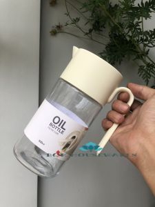 Bình đựng dầu LocknLock Oil Bottle 550ml tự động mở nắp có vạch chia dung tích CKO208