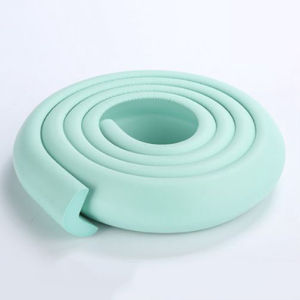 มุมโฟมกันกระแทก ยาว 2 เมตร แถม กาว โฟมกันกระแทก ฟองน้ำกันชน กันกระแทกมุมโต๊ะ โฟมกันชนมุมโต๊ะ ป้องกันเด็กเล็ก โฟมกันมุม