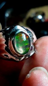 Batu Cincin Kalimaya Kristal Asli Banten: Panduan Lengkap