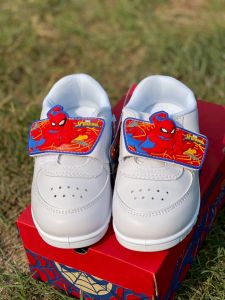 รองเท้านักเรียนชาย Gerry Gang ลายสไปเดอร์แมน มีไฟ Gerry Gang SP6729 ดำ SP6730 ขาว (25-36)