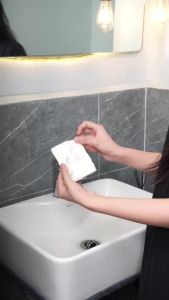 Bịch Khăn Giấy Gumi treo tường tiện lợi an toàn Giấy ăn Gumi