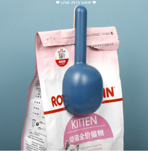 Muỗng xúc hạt cho Chó Mèo có rãnh kẹp miệng bịch (mẫu mới) - Love Pets Shop