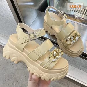 Gevani Sandal Tali Wanita Gigi Rantai Sol Tebal 5 Cm Hitam Krem Putih (580)
