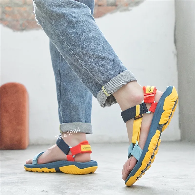 Tevas best sale outdoor voices