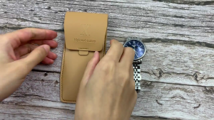 Elegant Waterproof Dustproof Watch Organizers Storage Bag with Adjustable Strap for and Watches Home Use