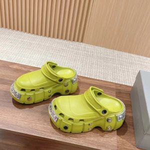 [Free Shipping] Paris-Style Platform Clogs Thick-Soled MenS And WomenS CoupleS Slip-On Sandals Non-Slip And Odor-Resistant Slip-On Sandals