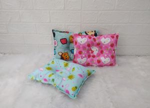 Bantal Anti Peyang Bayi & Bantal Bayi Karakter Lucu Bentuk Persegi