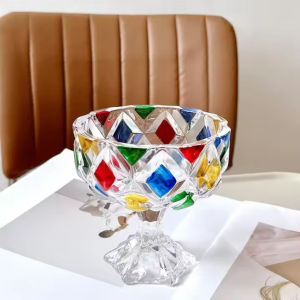 Gelas Dessert Kristal Mewah Warna Warni untuk Penyajian Es Krim dan Hidangan Penutup Elegan