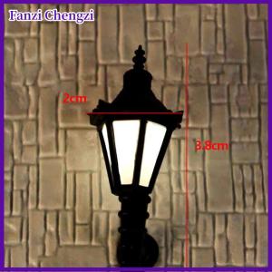 Fanzi มินิสถาปัตยกรรมคอร์ทยาร์ดโคมไฟผนังรุ่น Black outdoor Lamp dollhouse