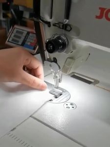 ตีนผีเย็บย่น2ชั้น ตีนผีรูด ตีนผีย่น2ชั้นP50h P5 P5W p950 ตีนผีจักรเย็บอุตสาหกรรม