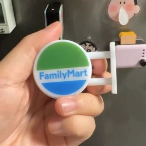 ส่งสินค้าจากกรุงเทพภายใน 12 ชั่วโมง ร้านสะดวกซื้อ สติ๊กเกอร์ติดตู้เย็น การ์ดไฟสร้างสรรค์ การ์ดแสดงผล แม่เหล็ก โรส 711 กล่องไฟครอบครัว รุ่น ส่องสว่าง