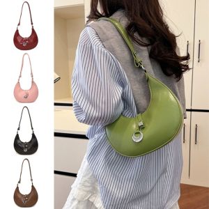 FGJEB เรโทร กระเป๋าสะพายพระจันทร์ครึ่งเสี้ยว สไตล์เกาหลีแบบ จุได้มาก กระเป๋าสะพายไหล่เกี๊ยว วินเทจ สีทึบทึบ กระเป๋าถือใต้วงแขน สำหรับผู้หญิง