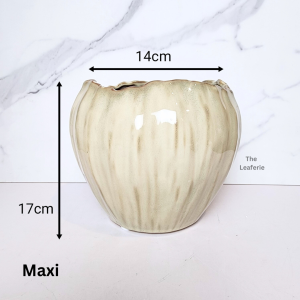 The Leaferie Maple plant pots (2 sizes) Ceramic flowerpot . flowerpots . flower pot . planter . planters