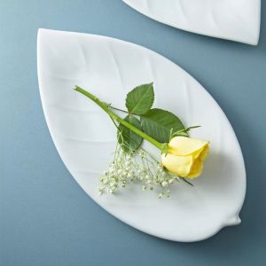 Dĩa Sứ Trang Trí Hình Lá Màu Trắng đường kính 30cm sứ long phương cao cấp