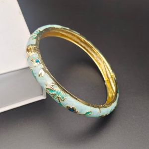 BERMA BEBA Vintage Floral Enamel Bangle Women Retro Gold Plated Flower Pattern Cuff Bracelet Daily Fashion Gift