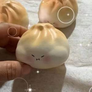 Handle The Stingy Bun Squishy {⬇️More details /More pictures➡️}