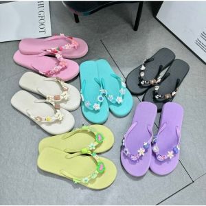 Dép tông dán sticker cute dễ thương xinh xắn đi dạo phố  đi biển cho nữ