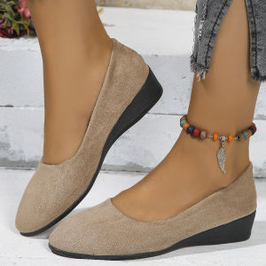 [Free Shipping] Spring New Collection: Plus-Size Pointed-Toe Wedge Heels WomenS Loafers And WomenS Casual Sneakers
