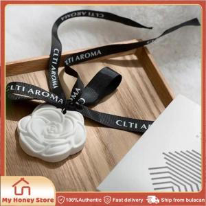 New Aromatherapy Wax Tablets Gypsum Wardrobe Fragrance Pendant Car Diffuser Scented Wax Car Fragrance Daisy Volatile Tablets