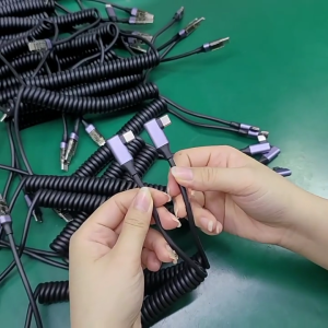 High Efficiency 2 in 1 USB C Fast Charging Data Cable with Intelligent Power Distribution Stretchable Spring Mechanism