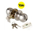 Yale Entrance Lockset Door Knob Lock Set with 3 Keys Yale Essential VCA 4147. 