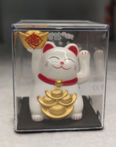 Mini Lucky cat paw solar Feng Shui for health wealth and business Chinese Gift Decoration