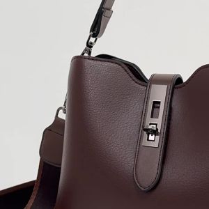 Water bucket bag practical bag crossbody bag high-end womens bag one shoulder soft leather water bucket bag