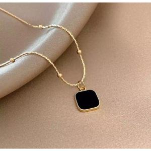 Kalung Titanium Premium Lapis Warna Emas: Pilihan Elegan untuk Wanita