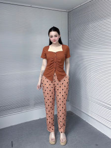 set đồ bộ mặc nhà thun gân cổ bẻ nút gài nhún mặt trước áo quần baggy họa tiết ép không phai/ không ra màu TK2025