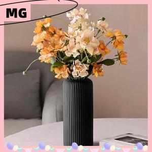 【Magical House】 [ New Hot Fashion] Sọc gốm giống như bình nhựa cho hoa trang trí hoa sắp xếp Hiển thị sáng tạo ít bình hoa